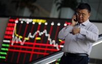 Asian shares fall as Sino-US trade spat intensifies