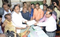 AL-backed Khairuzzaman Liton submits nomination paper for Rajshahi city polls