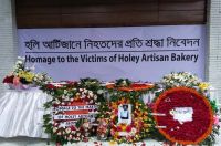 People pays tribute to Dhaka café attack victims