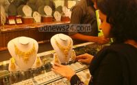 Prices of purity-measured gold cut again after a month