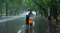 Heavy rain paralyses life, causes waterlogging, traffic chaos in Dhaka